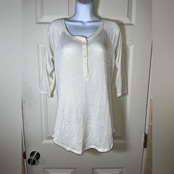 Abercrombie & Fitch Tops - Abercrombie & Fitch Cream Button-Down Shirt